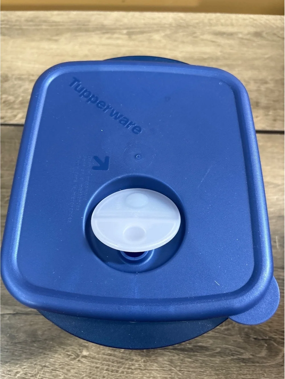 Tupperware Blue Square Food Storage Container with Vent Lid